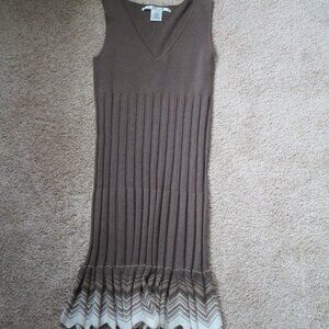 Max Studio Brown Ribbed and ruffled Sleeveless Dress, Size M, Great Shape!